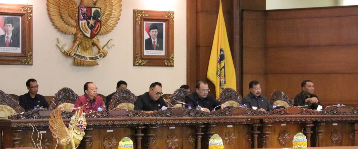 Pola Pembangunan Semesta Berencana Bali Berlandaskan Tri Hita Karana    