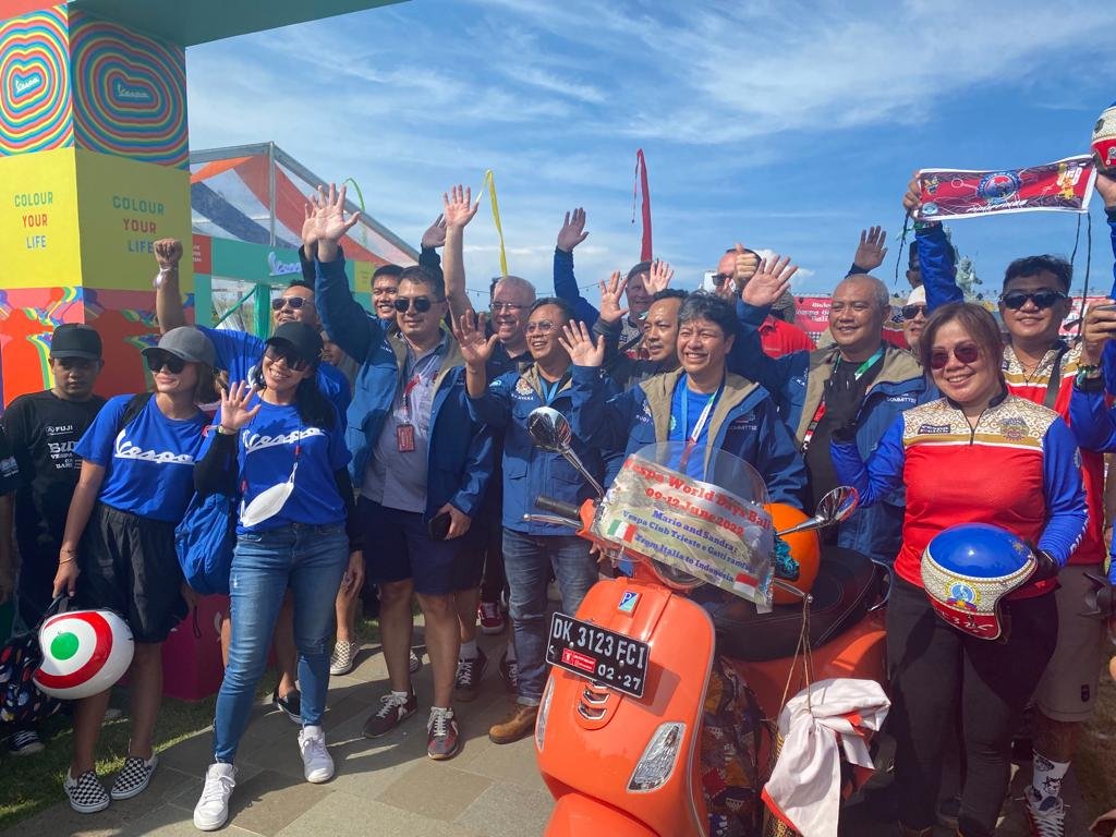 Vespa World Day 2022 Dihadiri 15 Negara