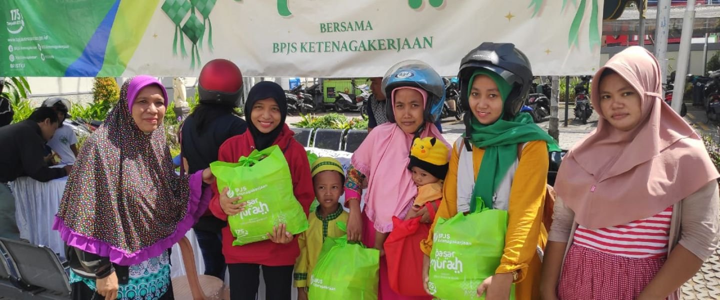 Pasar Murah Ramadan, BPJS Ketenegakerjaan Cabang Bali Gianyar Bagikan 400 Paket Sembako 