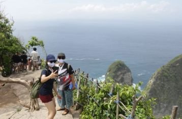 Peserta "We Love Bali" Sosialisasikan CHSE di  Nusa Penida dan Lembongan