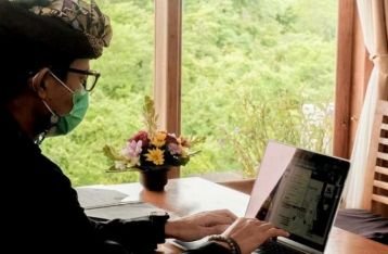 Menparekraf Ajak Pengusaha dan Profesional Bekerja dari Bali