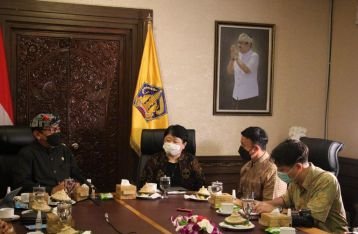 Wagub Cok Ace Jelaskan Kondisi  Bali Kepada Konjen dan Media Jepang