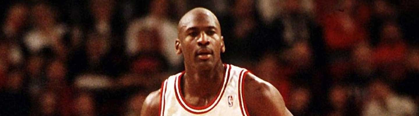 1963 -Kelahiran Michael Jordan, Pemain Bola Basket Amerika Serikat