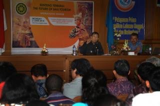 Permasalahan Pariwisata di Bali Jangan Diperdebatakan Tapi Dicarikan  Tindakan Nyata