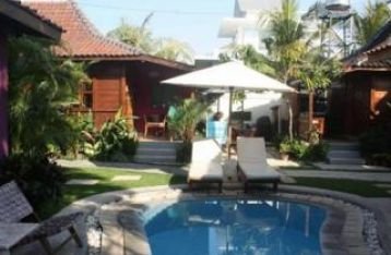 Andy's Surf Villa & Bungalows