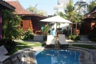 Andy's Surf Villa & Bungalows