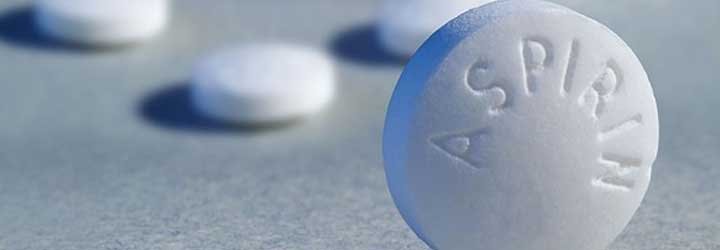 1915 - Perusahaan farmasi Bayer membuat aspirin dalam bentuk tablet