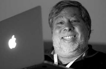 1950 - Lahirnya Steve Wozniak, pendiri Apple Computer