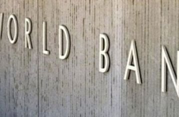 1945 - Bank Dunia berdiri dengan tanda tangan dari 28 negara