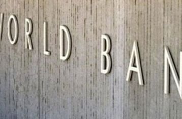 1945 - Bank Dunia berdiri dengan tanda tangan dari 28 negara