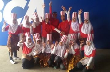 Cara Unik Mahasiswa UIN Beri Dukungan di BCA Indonesia Open 2016