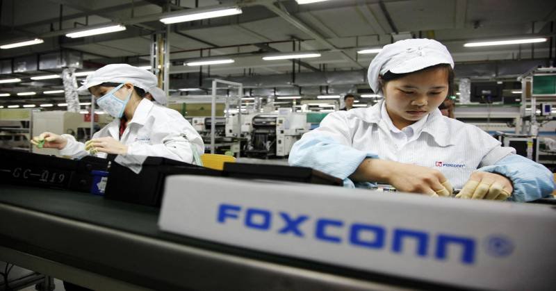Beralih Gunakan Robot, Foxconn Pulangkan 6.000 Pekerja