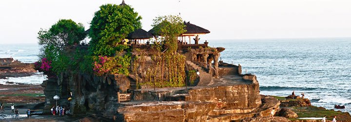 Target Kunjungan ke Tanah Lot 3 Juta Orang